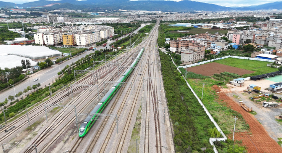铁路全力保障 助力云南首次“中超”主场球赛球迷便捷出行