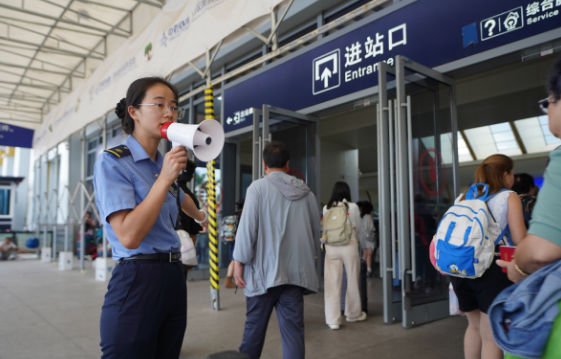 中老铁路客货运输量效双增 黄金线路活力持续释放