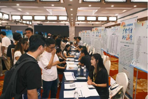 【广聚英才赋能高质量发展】扎实开展“云南人才服务月”活动