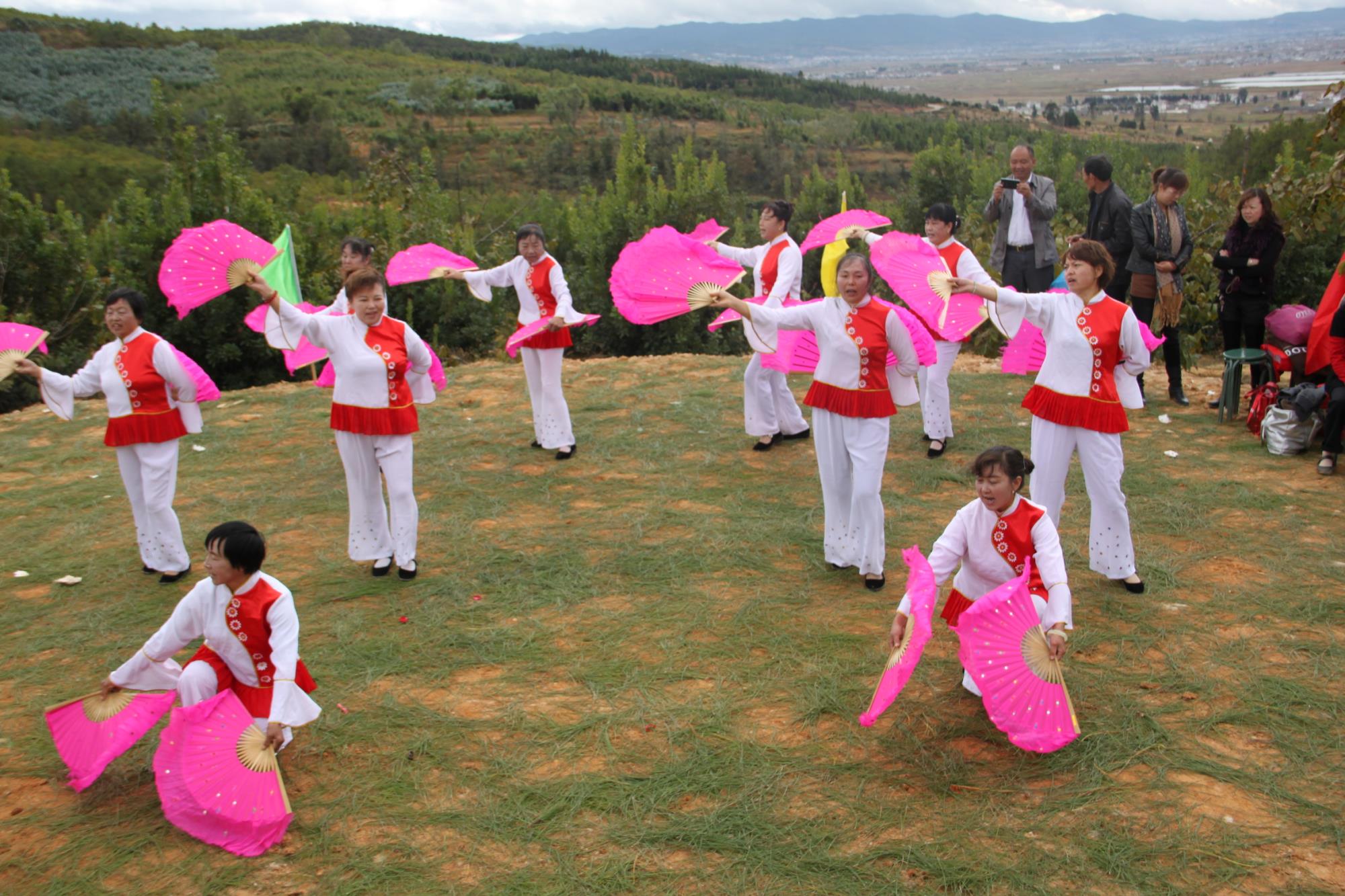云南祥云县搭建乡村舞台让群众获得更多幸福感