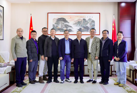 云南省工商联会见马来西亚中国工商协会会长一行