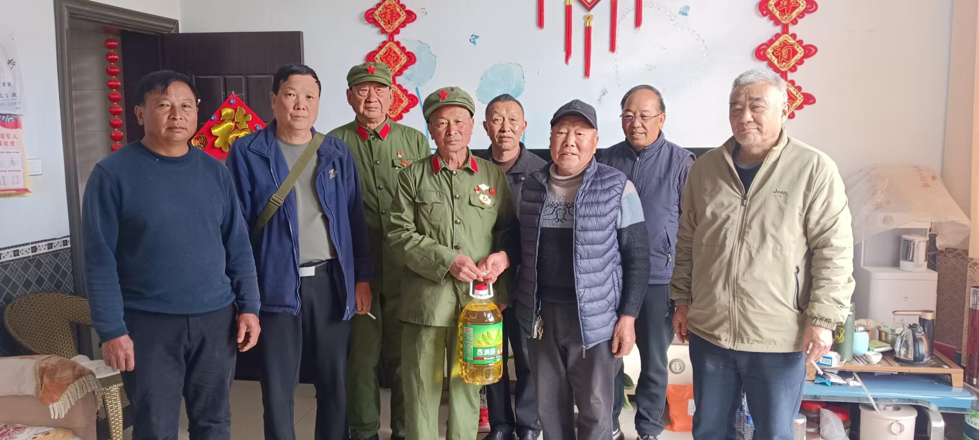 云南祥云县退役军人协会第七组开展春节访慰问活动