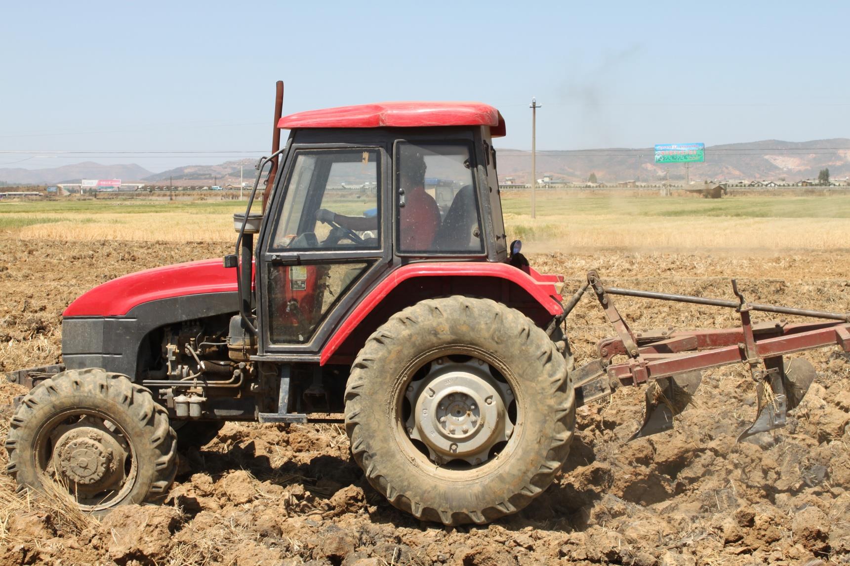 云南祥云县精准发力推广普及特色农业机械化