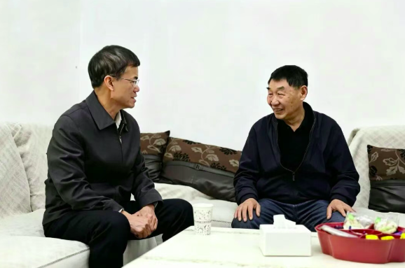 裴金佳带队赴湖南调研退役军人工作