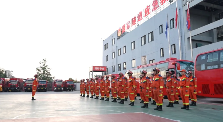 雪域高原砺铁军，昆明队圆满完成“应急使命·2026”——西藏重特大地震灾害救援演习任务