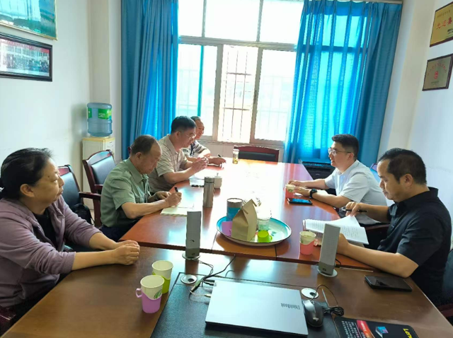领导关怀鼓干劲 履职担当促振兴        ——曲靖市政府李响副市长到市老促会调研